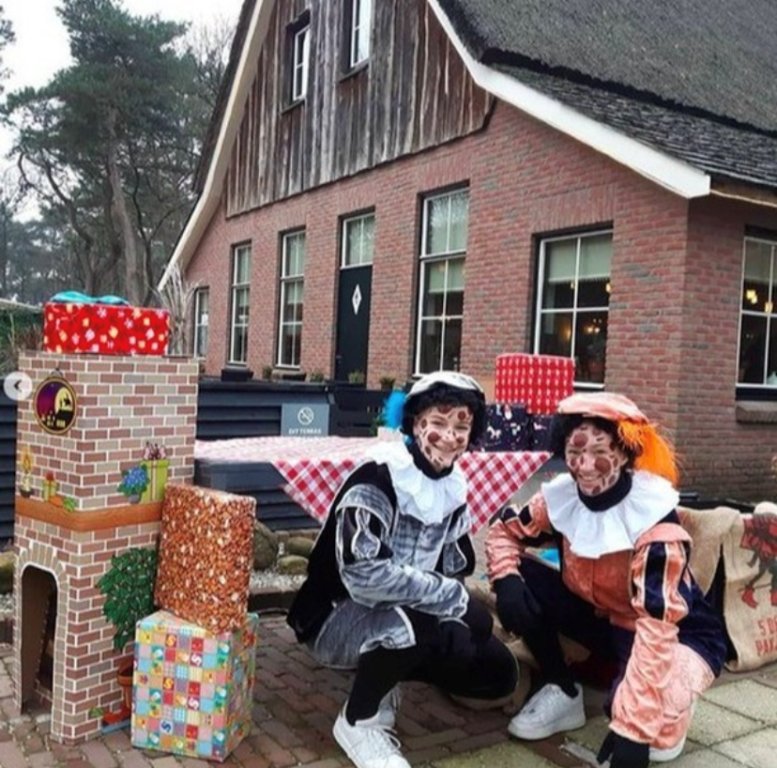 Sinterklaas en de Pannenkoekenpieten - De Rheezerbelten